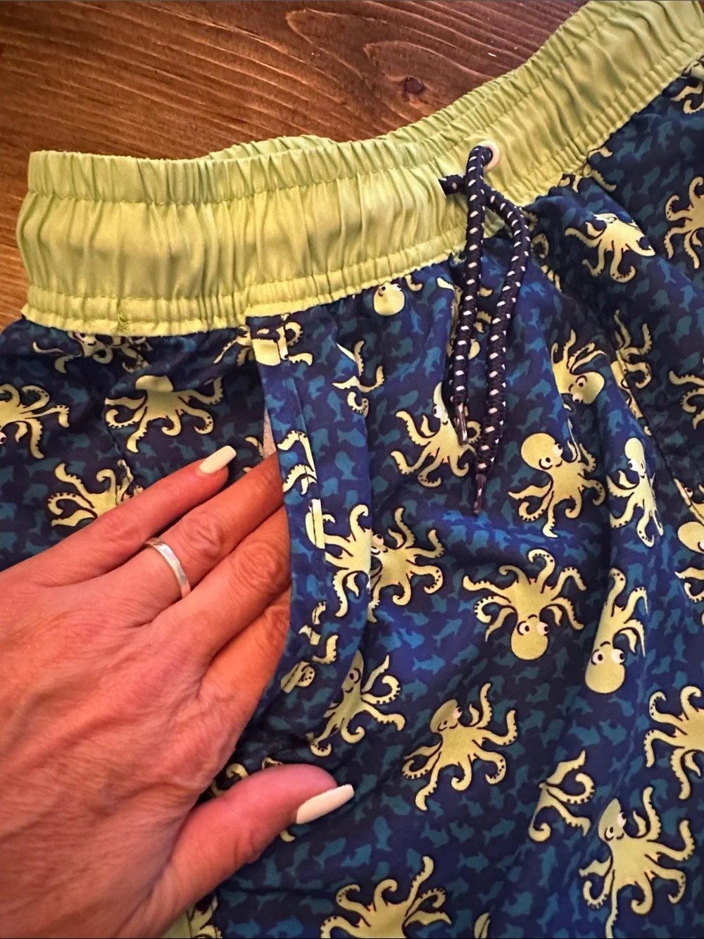 ♠️ NWOT Boys Octopus Print Swim Trunks - Navy & Lime